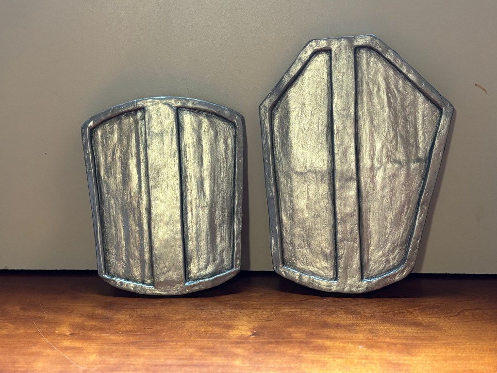 Mandalorian leg armour front
